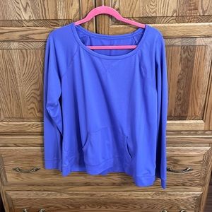 Long sleeve athletic sweatshirt